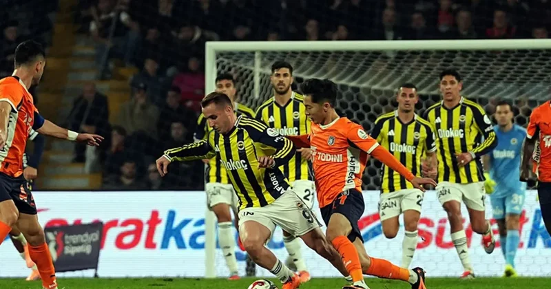 CANLI Fenerbahçe, Başakşehir i konuk ediyor! Sarı lacivertlilerin ilk 11 i belli oldu...
