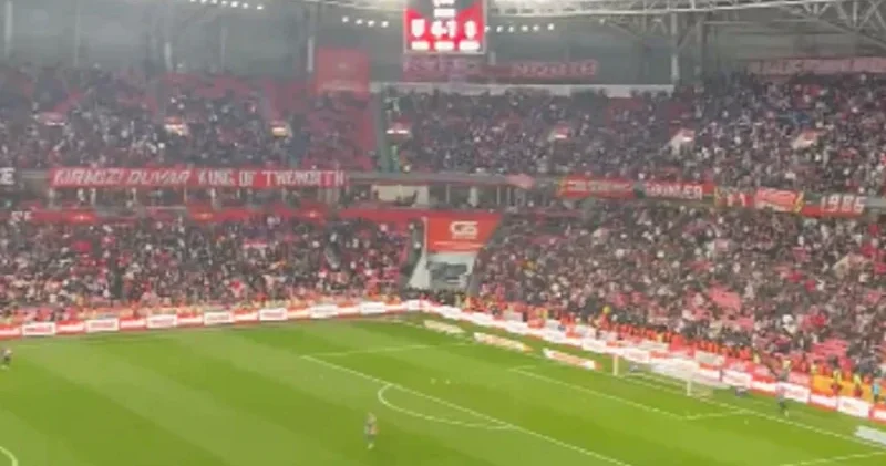 Samsun da Galatasaraylıları kızdıran şarkı: Maç sonu gündem oldu Futbol Haberleri
