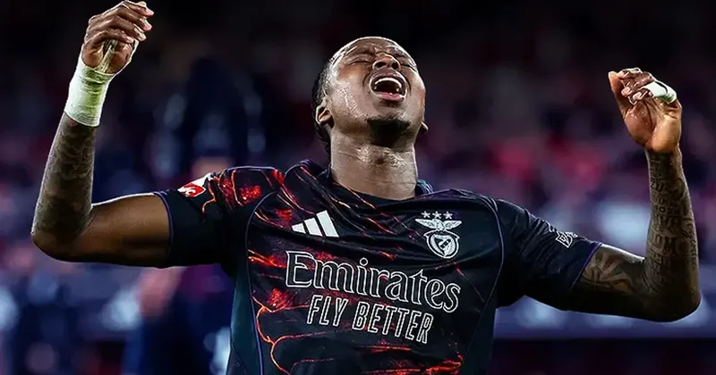 SON DAKİKA! Süper Lig devi transferde bombayı patlattı! Yıldız oyuncu İstanbul a geliyor Fanatik Gazetesi Futbol Haberleri Spor