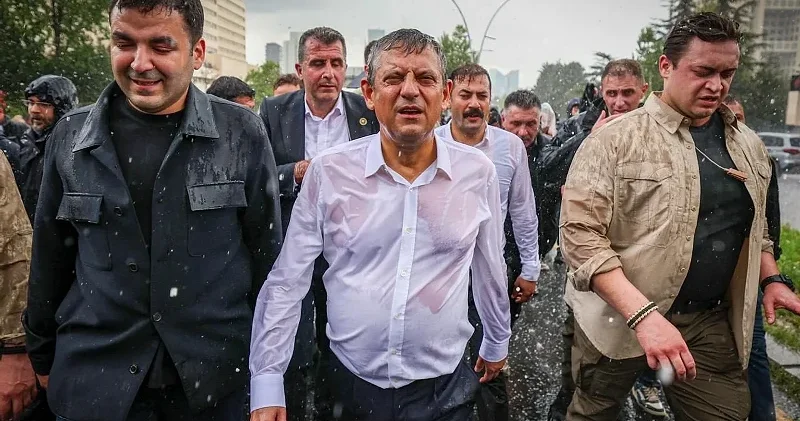 Özgür Özel şaşırtmadı: Ülkesini yurt dışında şikayet eden Özel bu kez ABD nin kapısında Gündem Haberleri