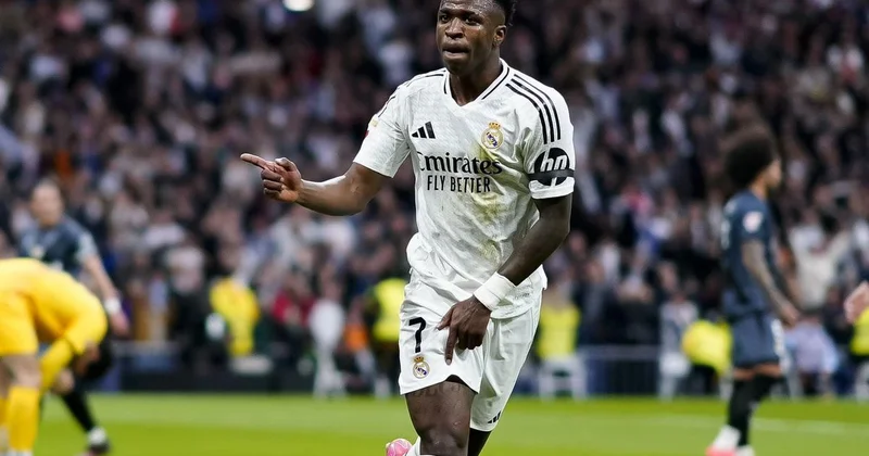 Vinicius Junior ın Real Madrid den istediği maaş kriz çıkarttı