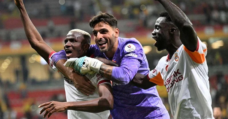 Galatasaray da sürpriz! Gidecek deniyordu, takımda kalıyor