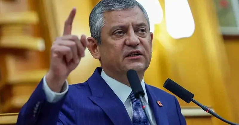 Özgür Özel: Geri adım atılır kurultay yapılırsa bu defter kapanır