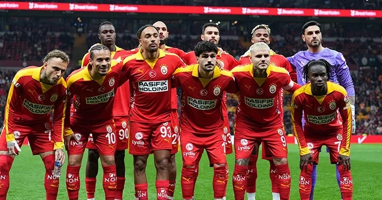 Galatasaray da iki yıldız futbolcunun ayrılığı çok yakın!
