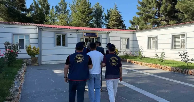 Diyarbakır’da haklarında kesinleşmiş hapis cezası bulunan 24 şahıs yakalandı