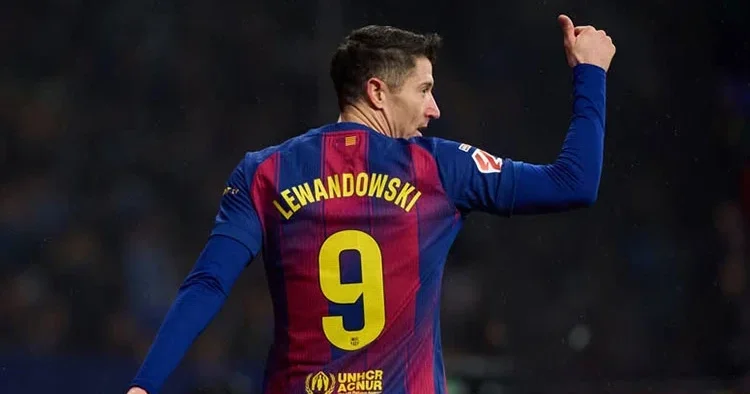 Fenerbahçe de Lewandowski heyecanı! Müjdeli haberi en yakınındaki isim duyurdu