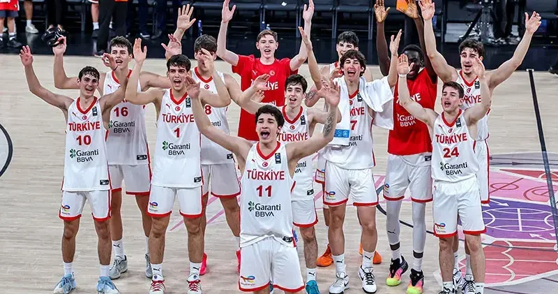 U17 Erkek Milli Basketbol Takımı çeyrek finalde