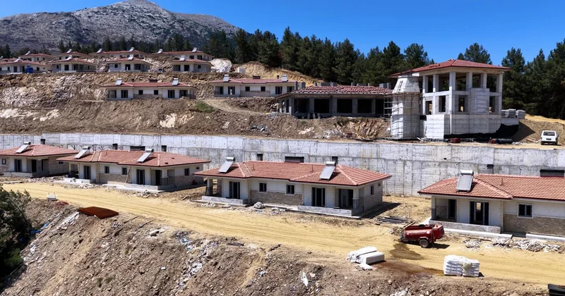 Ödemiş Afet Konutları yangının birinci yılında teslim ediliyor