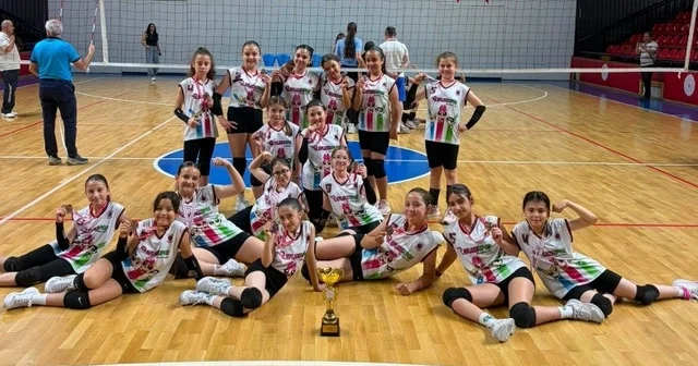 TKİ Tavşanlı Linyitspor un voleybol başarısı Kütahya Haberleri Habertürk Yerel Haberler