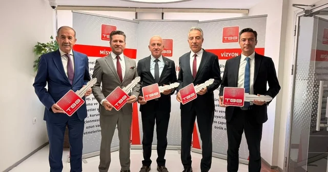 Tavas Belediyesine 22 tonluk yeni ekskavatör kazandırıldı Denizli Haberleri Habertürk Yerel Haberler