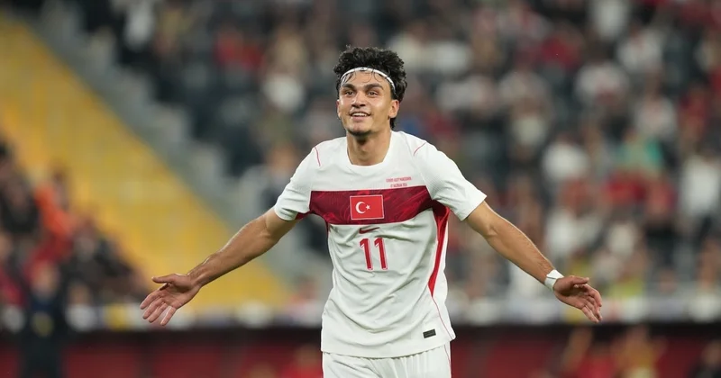 Galatasaray, 10+4 kuralı nedeniyle kadrosunda köklü değişikliklere gidiyor! Aslan’ın yol haritası Sözcü Gazetesi