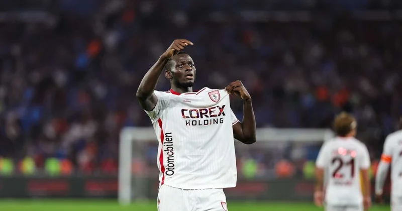 Samsunsporlu Mouandilmadji Galatasaray forması giydi! Sözcü Gazetesi