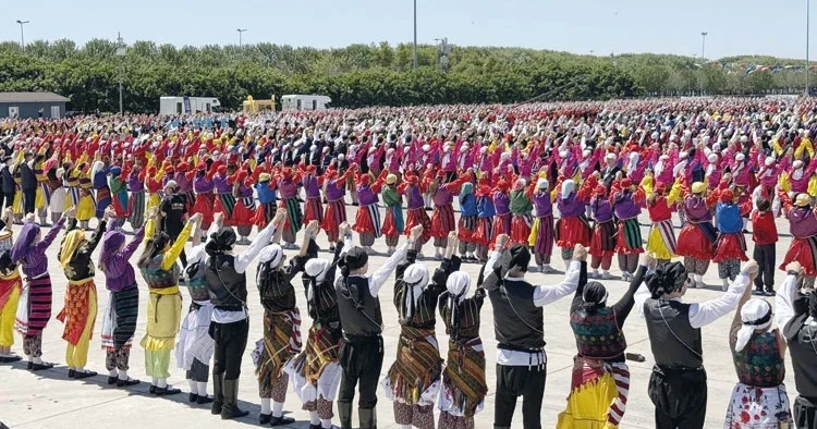 Komşu bu kez de Horona göz dikti