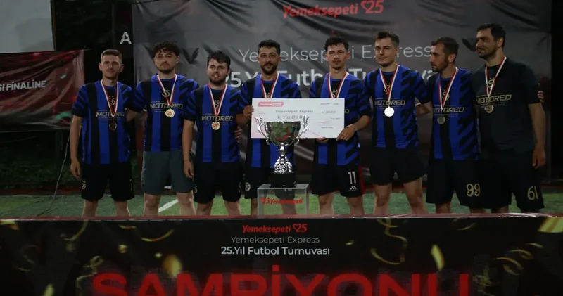 Yemeksepeti Express 25’inci Yıl Futbol Turnuvası’nın şampiyonu ‘Saatte 3’ takımı oldu