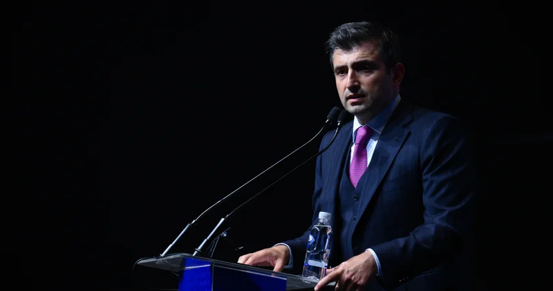Selçuk Bayraktar, insansız savaş uçaklarının muharebe havacılığını dönüştüreceğini söyledi
