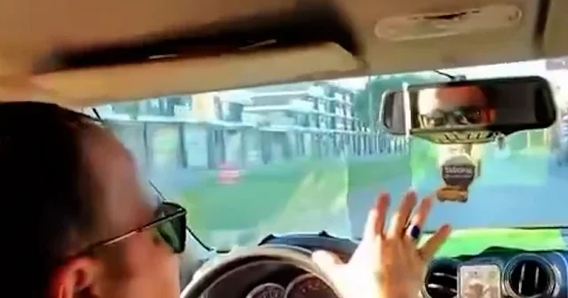 Antalya da bir taksicinin turisti dolandırmaya çalıştığı anlar kamerada: Haram kardeşim haram VİDEO İZLE