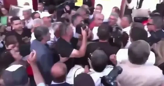 Madımak anmasında Özgür Özel e tepki: Neyin peşindesiniz?
