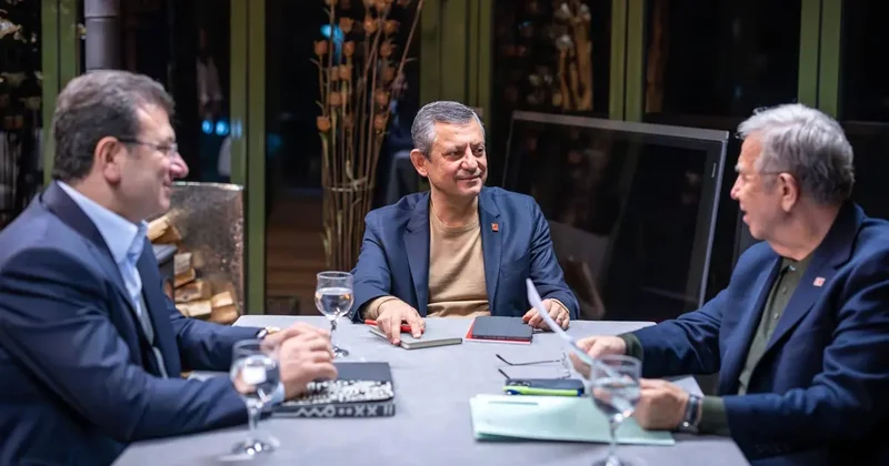 20 24 Temmuz iddiası da soruldu! Özgür Özel: İmamoğlu nu bırakmam, Yavaş olmadan yol yürümem