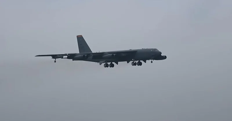ABD nin B 52 filosu İran görüşmeleri sürerken İngiltere den ayrıldı