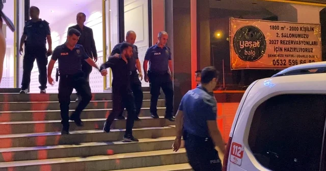 Düğünde çalınan şarkıyı beğenmeyen iki grup arası bıçaklı kavga: 3 yaralı Bursa Haberleri Habertürk Yerel Haberler