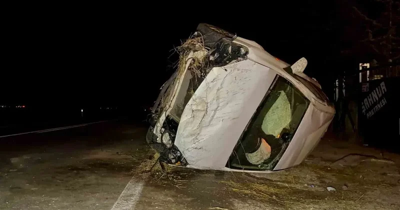 Otomobilin çiftlik duvarına çarpıp devrildigi kazada sürücü yaralandı