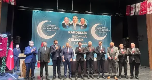 Kayseri’de 3 belediye meclis üyesi MHP’ye katıldı