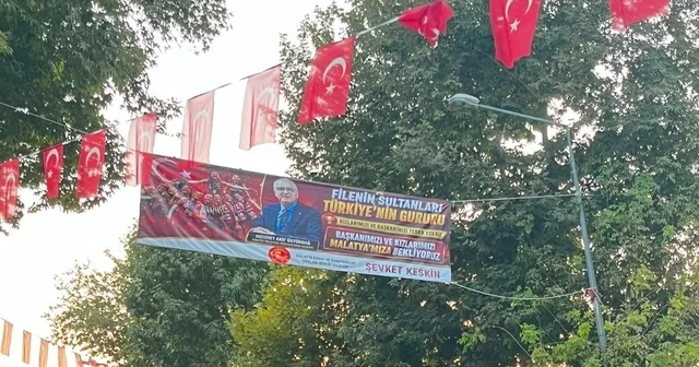 MESOB dan Filenin Sultanları ve Mehmet Akif Üstündağ a kutlama pankartı Malatya Haberleri Habertürk Yerel Haberler