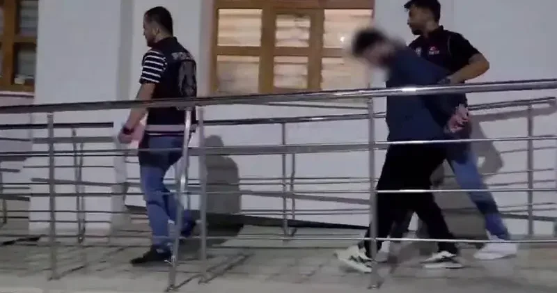Cezaevinden tahliye oldu, çaldığı otomobille Antalya da yakalandı