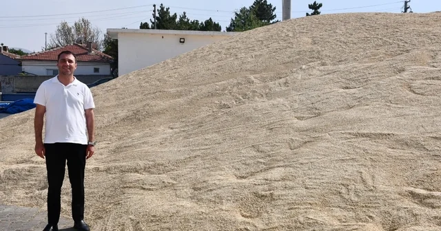 Beylikova Belediyesi tarımda rekor verime ulaştı 755 ton hububat hasat edildi, belediyeye 11 milyon liralık ek gelir sağlandı Eskişehir Haberleri Habertürk Yerel Haberler