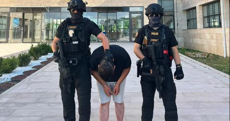 Yakalanan FETÖ cü firari terörist Karatepe ile irtibatlı kişi tutuklandı