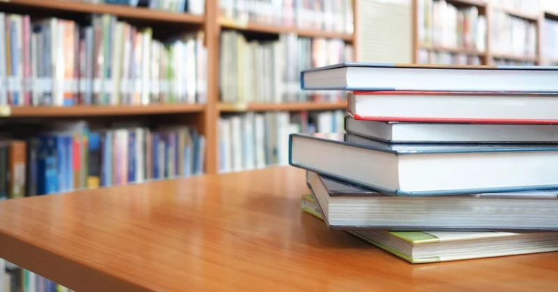Nadir kitapların peşine düştüler: Raflardan teker teker toplanıyor Sözcü Gazetesi