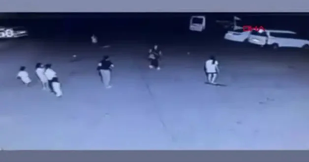 Gücü 11 yaşındaki çocuğa yetti! Tekme tokat dövdüğü anlar saniye saniye kamerada.
