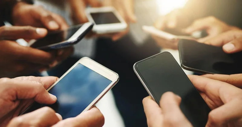 Cep telefonu alacaklara kötü haber! Bir dönem resmen sona eriyor
