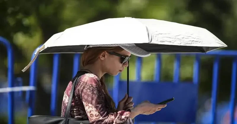 Yaz havasına kısa mola! İstanbul a sağanak geliyor, meteoroloji tarih verdi
