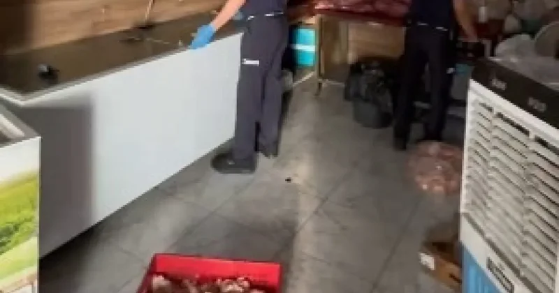 Ciğer kavurma imalathanesine baskın! Kilolarca et ve ciğer imha edildi!