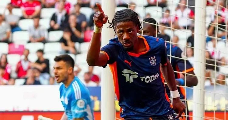 Başakşehir de Nuno Da Costa ile yollar ayrıldı