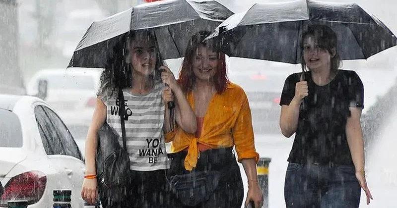 İBB AKOM dan İstanbul için sağanak uyarısı: Cuma gününe dikkat