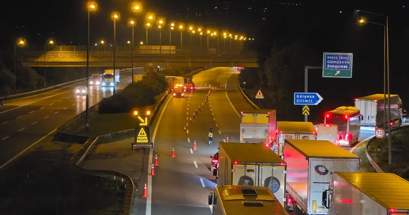 Anadolu Otoyolu nda kimyasal alarmı! İstanbul yönü trafiğe kapandı