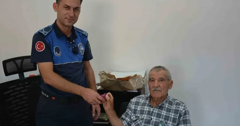 Kıbrıs Gazisi, bulduğu 400 bin liralık altınları zabıtaya teslim etti