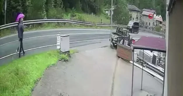 Trabzon da hatalı sollama kazaya neden oldu: 5 yaralı