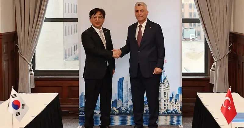 Bakan Bolat, Güney Koreli mevkidaşı Park Jung Sung ile görüştü