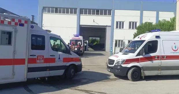 İzmir haberleri Torbalı daki fabrika patlamasından acı haber: 1 ölü, 2 si ağır 6 yaralı 02 Ekim 2026