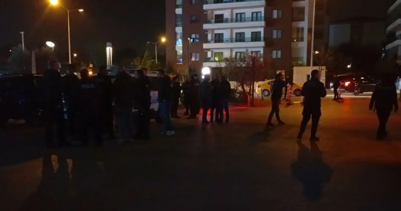 AVM de bekçilere silah gösteren şüpheli gözaltına alındı