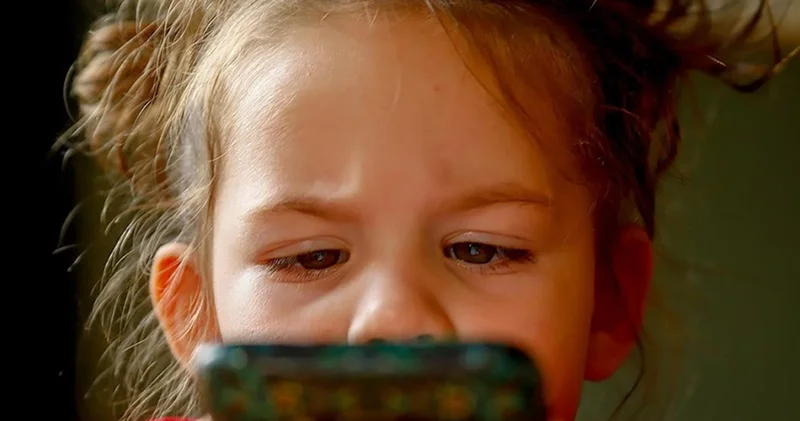 Çocuklarda miyop riski: 3 yaşına kadar bunu sakın yapmayın!