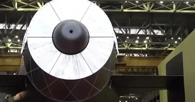 Rusya nın yeni nükleer denizaltısı “Habarovsk” suya indirildi VİDEO İZLE