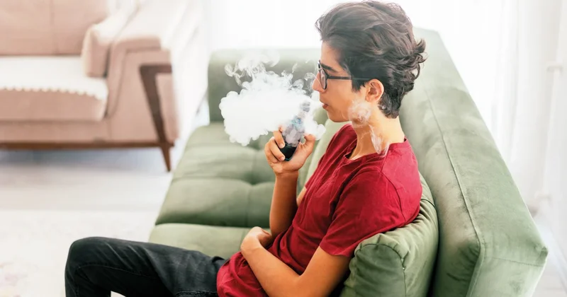 Elektronik sigara akciğeri söndürüyor... Kullanım yaşı 11’e kadar düştü