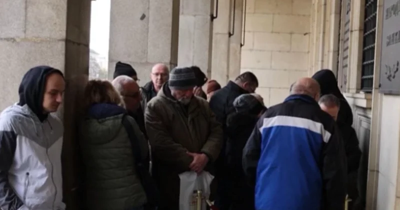 Duyanlar madeni para için Merkez Bankası’na akın etti: Kuyruk oluştu Sözcü Gazetesi