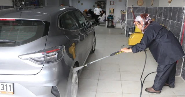 Erzurum da oto yıkamaya kadın eli değdi Erzurum Haberleri