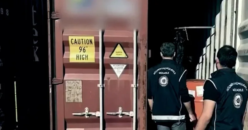 Mersin limanında konteynerde göçmenler yakalandı Sözcü Gazetesi