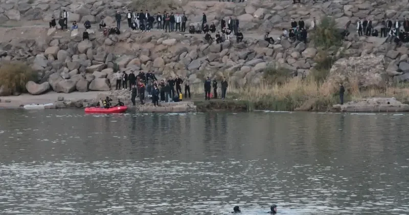 Terliğini almak için Dicle Nehri ne giren 10 yaşındaki çocuk kayboldu Gündem Haberleri